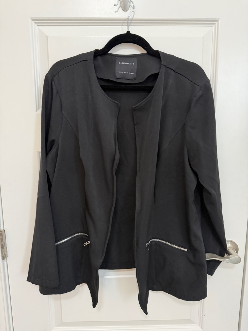 BloomChic Women's 14-16 Open-Front Modern Blazer with Zip Pockets Black